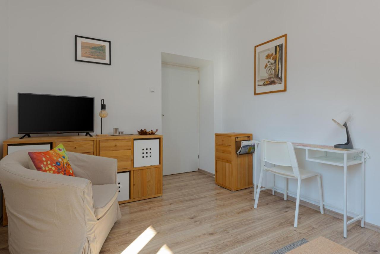 Apartment Bialobrzeska Warsaw By Noclegi Renters Ngoại thất bức ảnh